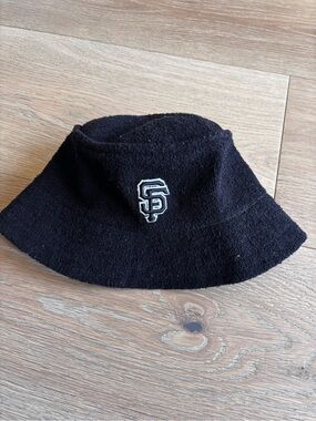 Vintage Annco SF Giants Terry Bucket Hat
Black
M
